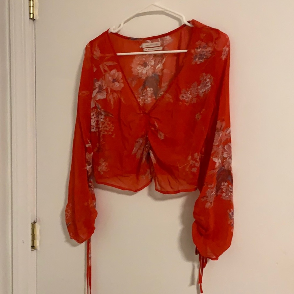 Urban Outfitters Flowy summer floral blouse